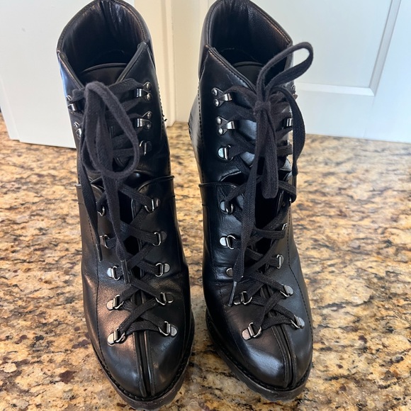 Alaia leather boots size 39 - worn 3 times - Picture 3 of 12